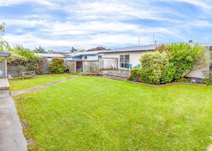  at 2 John F Kennedy Drive, Milson, Palmerston North