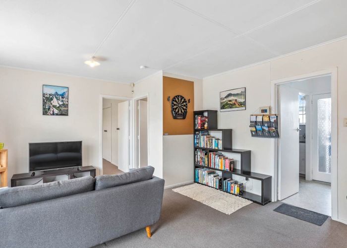  at 2/84 Portage Road, New Lynn, Waitakere City, Auckland