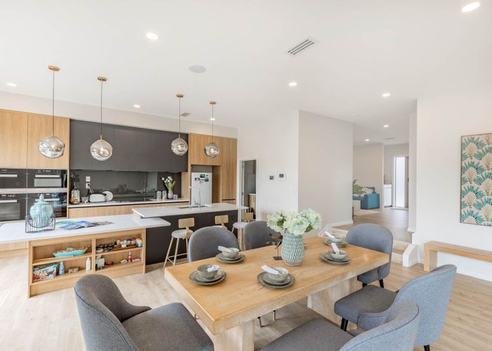  at 10 Aberdeen Road, Campbells Bay, Auckland