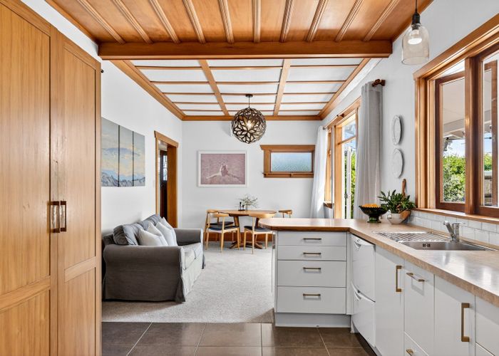  at 12 Guys Hill Road, Hospital Hill, Napier, Hawke's Bay