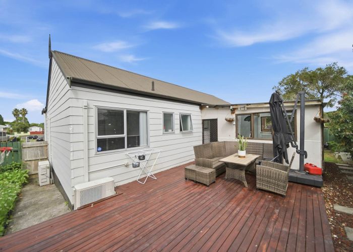  at 29 Moncrieff Avenue, Clendon Park, Manukau City, Auckland