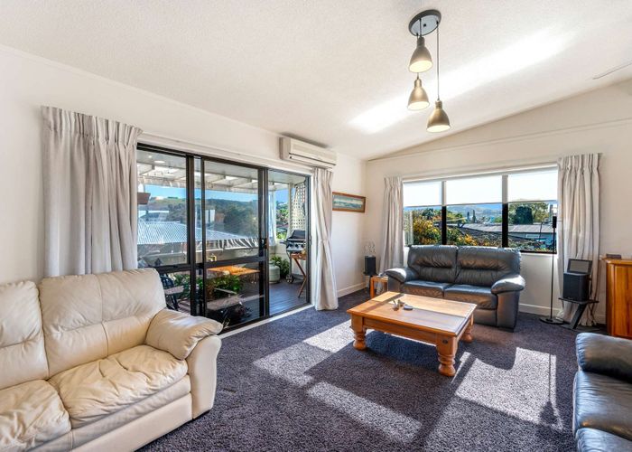  at 8a Devon Street, Taradale, Napier, Hawke's Bay