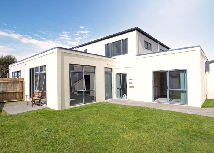  at 8a Charlenne Close, Ranui, Waitakere City, Auckland