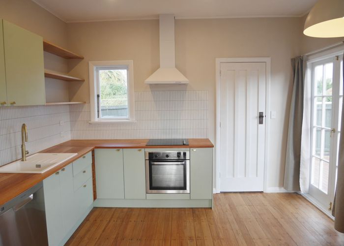  at 27 Winsor Cr, Spreydon, Christchurch City, Canterbury