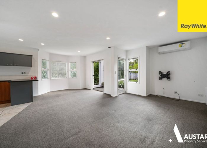  at 81 Winery Way, Henderson, Waitakere City, Auckland