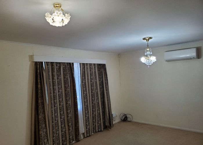  at 4/8 Fraser Road, Papatoetoe, Auckland