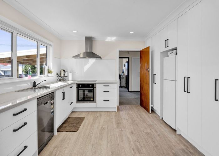  at 28 Caledonia Street, Hawera