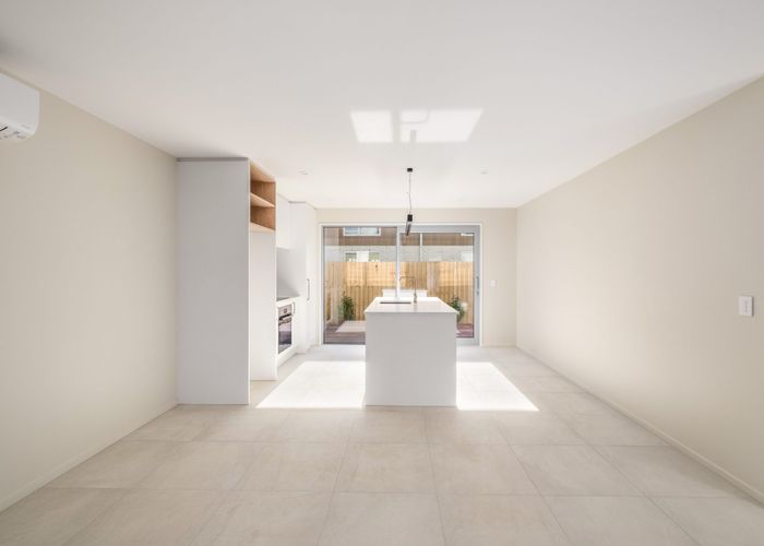  at 2/50 Marine Parade, North New Brighton, Christchurch City, Canterbury