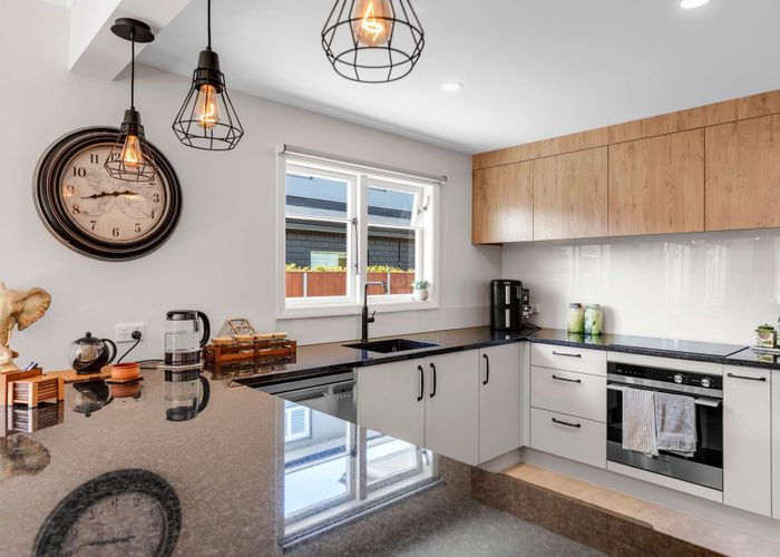  at 33 Winston Avenue, Hokowhitu, Palmerston North