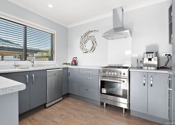  at 29 Gledstane Road, Stanmore Bay, Whangaparaoa