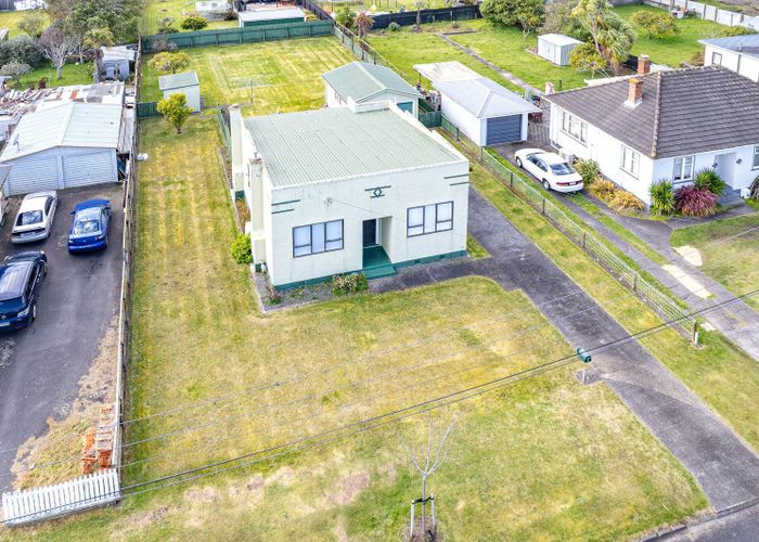  at 12 Roberts Avenue, Aramoho, Whanganui, Manawatu / Whanganui