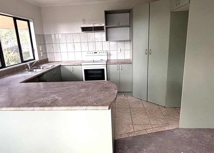  at 14A Arrowsmith Drive,, Clover Park, Manukau City, Auckland
