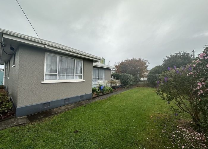  at 28 High Street West, Waitara