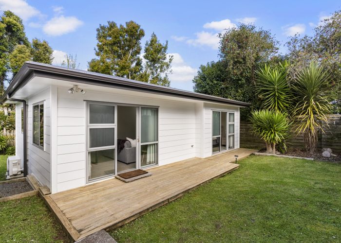 For sale 26 Mirrabooka Ave, Botany Downs, Manukau City, Auckland