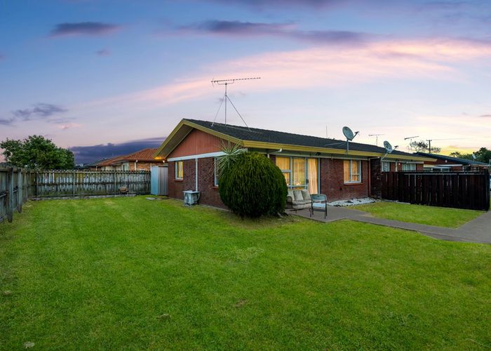  at 4/24 Robertson Road, Favona, Manukau City, Auckland