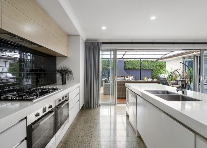  at 189 Rowesdale Drive, Ohauiti, Tauranga