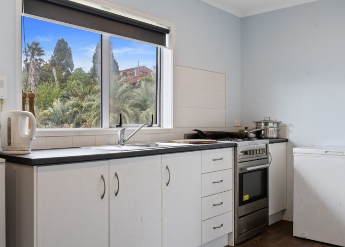  at 5J Winiata Street, Brookfield, Tauranga