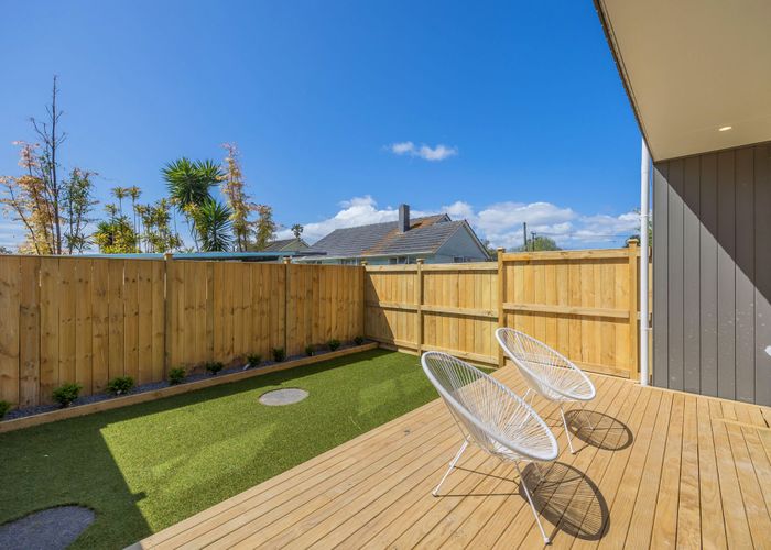  at 48C Tamatea Avenue, Point England, Auckland City, Auckland