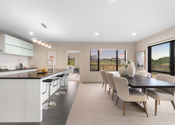  at 83 Lake Panorama Drive, Henderson, Waitakere City, Auckland