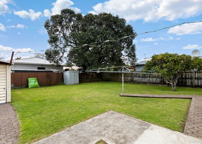  at 3 Hazel Avenue, Mount Roskill, Auckland