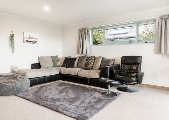  at 3 Alexandra Grove, Richmond