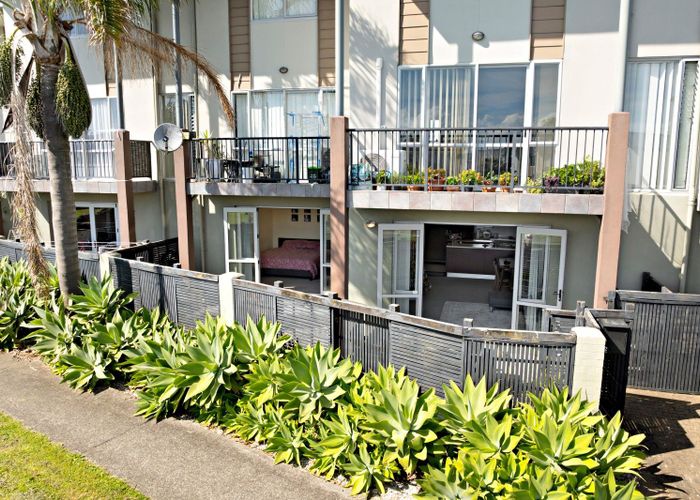  at 2/29 Haven Drive, East Tamaki, Manukau City, Auckland