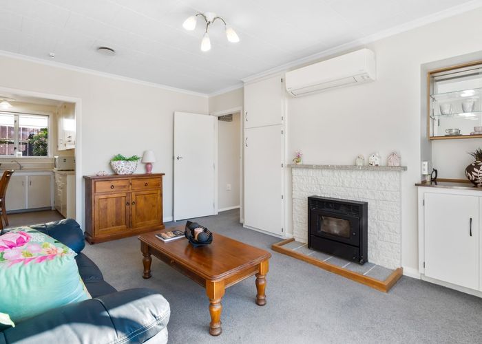  at 3 Athol Place, Ravensbourne, Dunedin, Otago