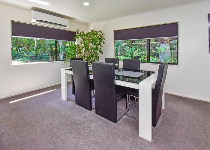  at 2/36 Halver Road, Hillpark, Auckland