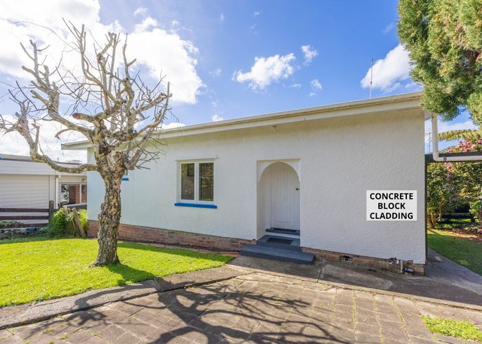  at 2/48 Churchill Road, Murrays Bay, North Shore City, Auckland