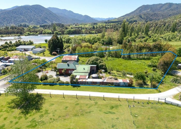  at 28 Grey Street, Murchison, Murchison