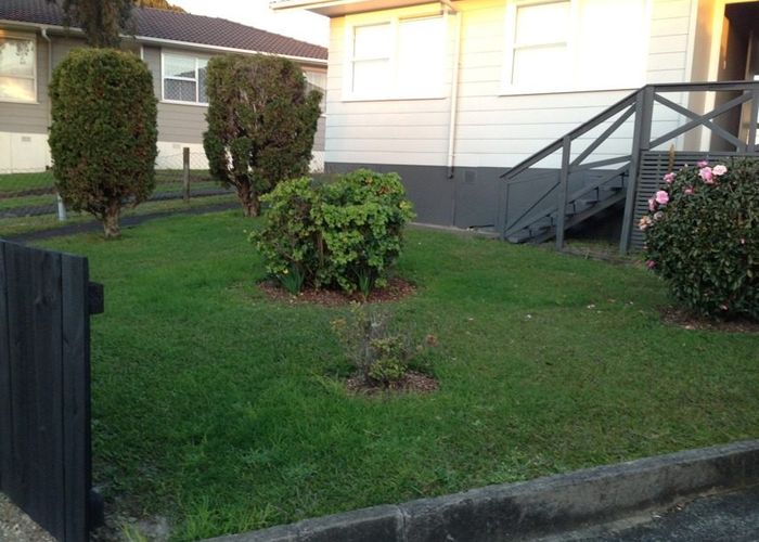  at 16 Fairlight pl, Manurewa, Manukau City, Auckland