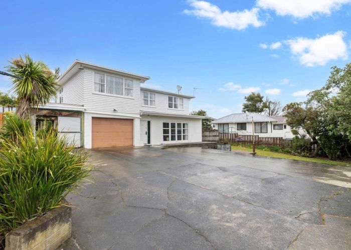  at 9 & 9A Malvina Place, Bucklands Beach, Manukau City, Auckland