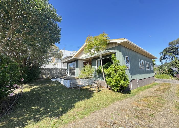  at 6 Weona Place, Westmere, Auckland City, Auckland