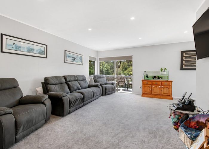  at 73 Gledstane Road, Stanmore Bay, Whangaparaoa