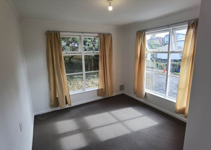  at 15 Lynwood Road, New Lynn, Waitakere City, Auckland