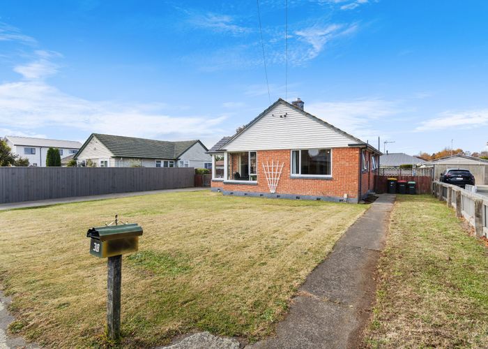  at 38 Lambeth Crescent, Redwood, Christchurch