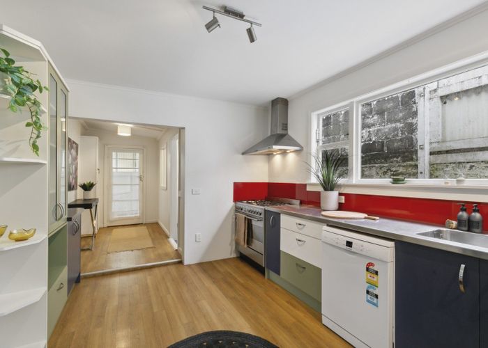  at 185 Rintoul Street, Berhampore, Wellington