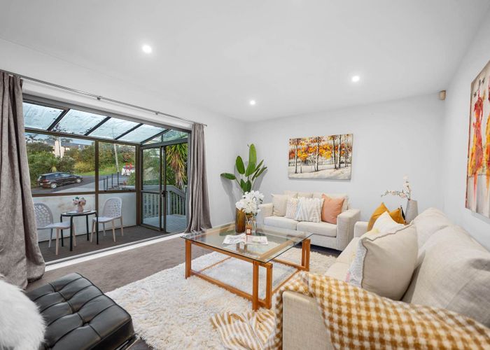  at 1/17 Mizpah Road, Waiake, North Shore City, Auckland