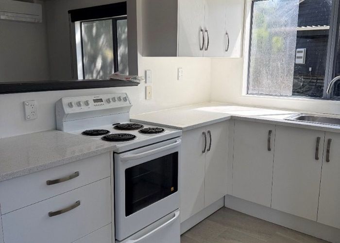  at 1/22 Valecrest Place, Bayview, North Shore City, Auckland