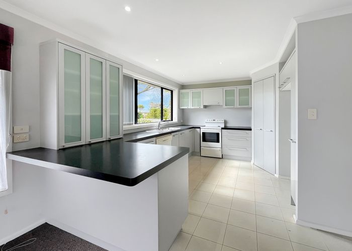  at 17 Burnside Cr, Burnside, Christchurch City, Canterbury