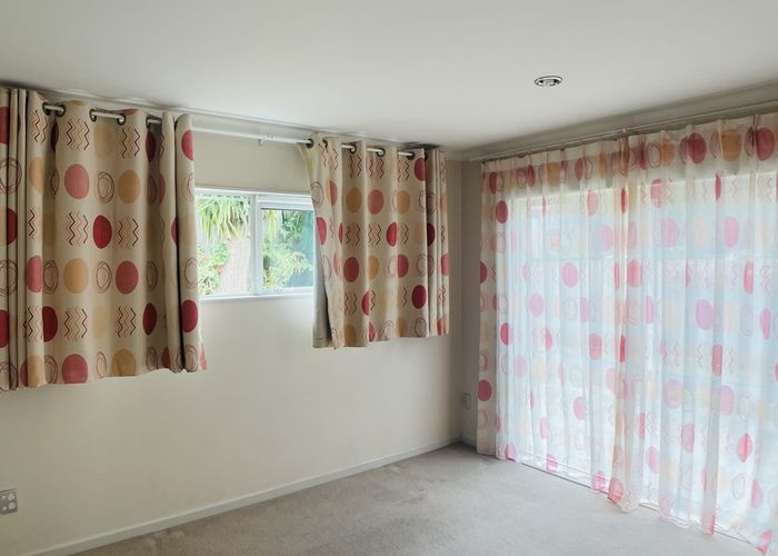  at 1 Kenley Height, Flat Bush, Manukau City, Auckland