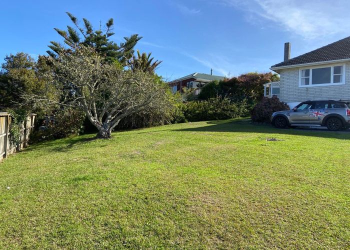  at 21 Montana Avenue, Murrays Bay, North Shore City, Auckland