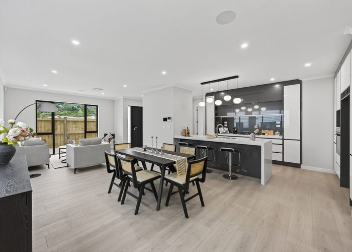  at 2 Ballyalton Crescent, Flat Bush, Manukau City, Auckland