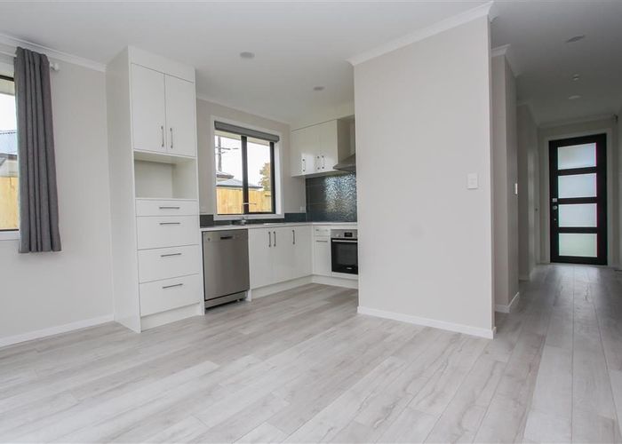  at 2/8A Rutherford Street, Chartwell, Hamilton, Waikato