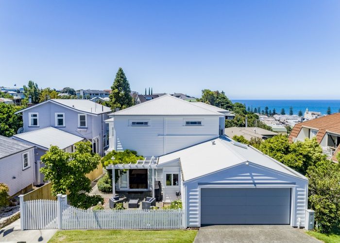  at 11 Colenso Avenue, Hospital Hill, Napier