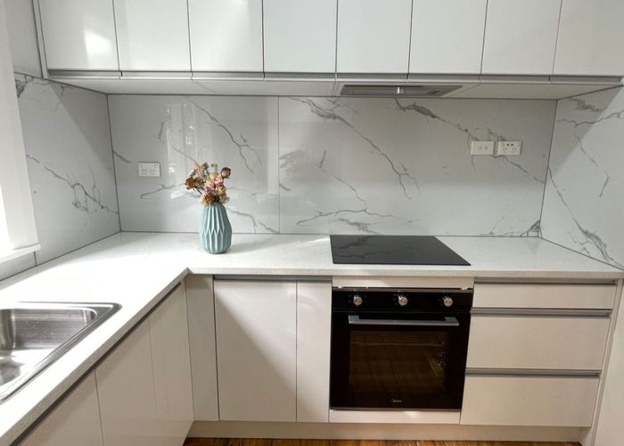  at 9 Hendon Ave, Mount Albert, Auckland City, Auckland