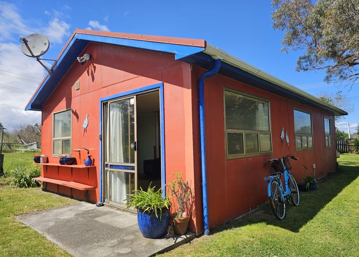  at 39 Muaupoko Street, Hokio Beach, Horowhenua, Manawatu / Whanganui