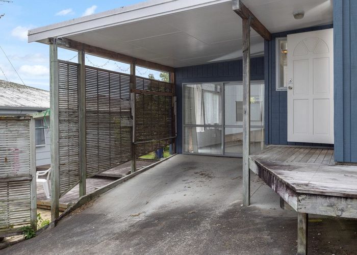  at 18A Totaravale Drive, Totara Vale, North Shore City, Auckland