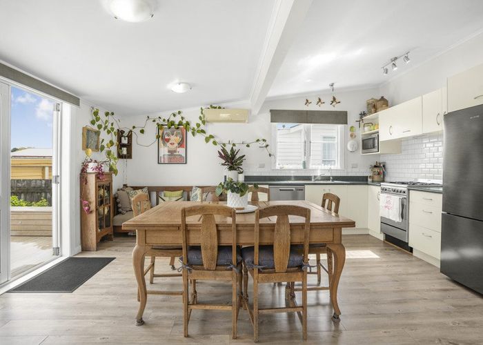  at 34 York Street, Moera, Lower Hutt