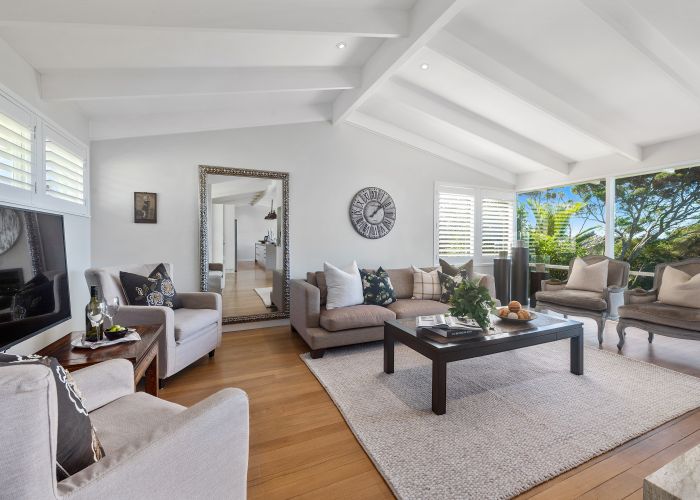  at 32 Seaview Avenue, Northcote, Auckland